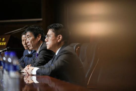 马扎里表示：“如果球员在联赛中表现出色，我总是会称赞他们。